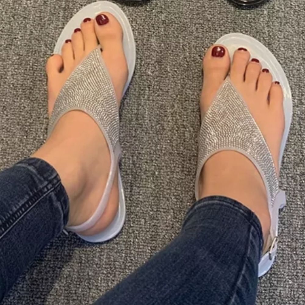 BRAND NEW RHINESTONES EMBELLISHMENTS JELLY CLEAR GLITTER SANDAL